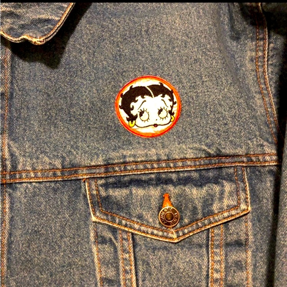 Denim jacket - Picture 2 of 3